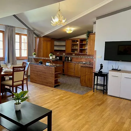 Comfortable 3 Bedroom In The Heart Of * Prague