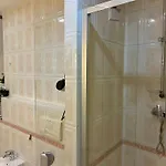 Comfortable 3 Bedroom In The Heart Of Apartment