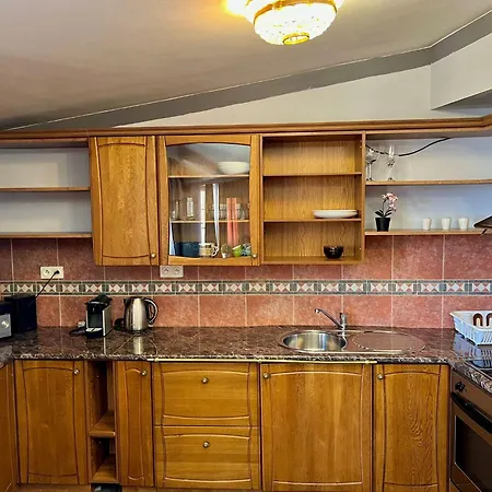 Comfortable 3 Bedroom In The Heart Of Apartmán