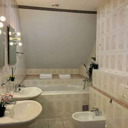 3 Bedrooms Spacious Apartmán