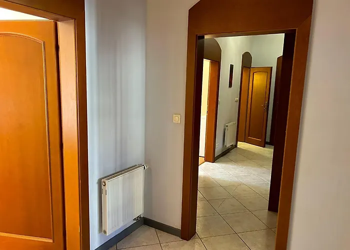 Comfortable 3 Bedroom In The Heart Of *