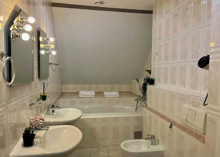 Comfortable 3 Bedroom In The Heart Of Praga
