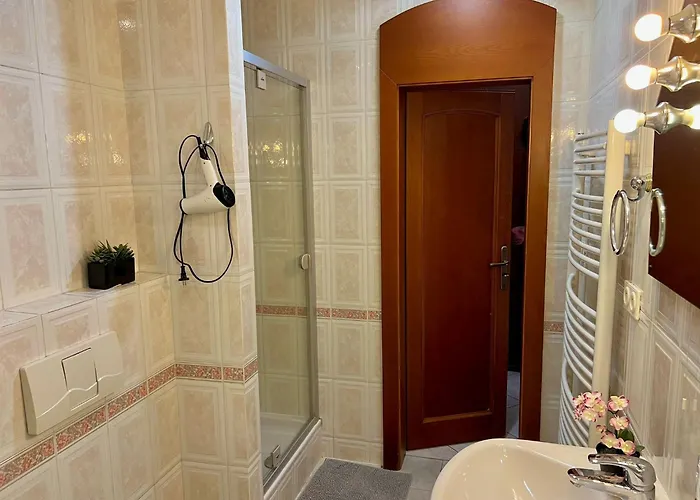 Apartamento Comfortable 3 Bedroom In The Heart Of